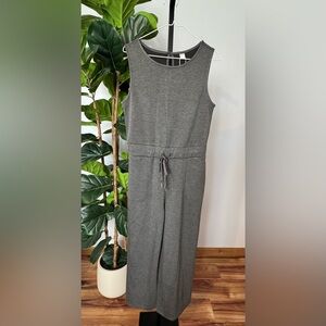 Chic Gray Sleeveless Jumpsuit